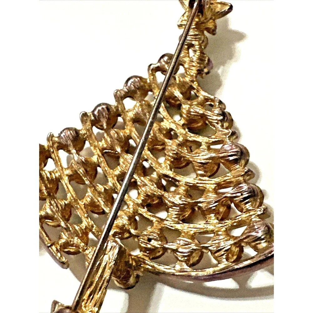 Vintage Christmas Tree Brooch Red Green Clear Rhinestones Gold Tone Mid Century